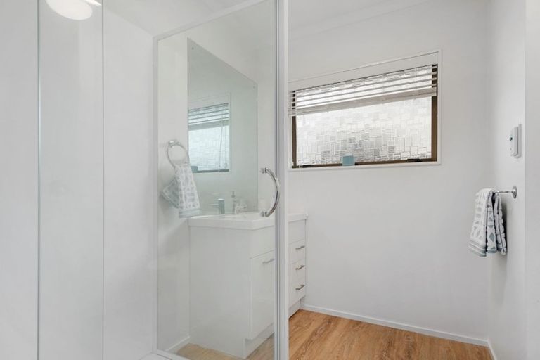 Photo of property in 60 Dickson Road, Papamoa Beach, Papamoa, 3118