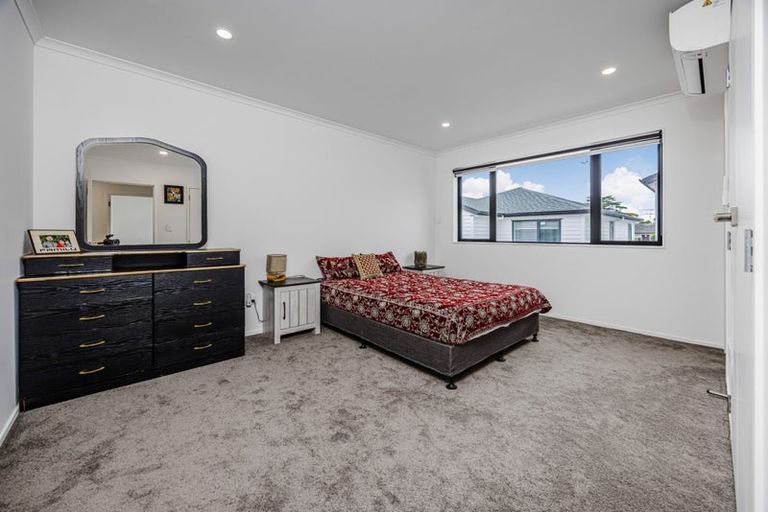 Photo of property in 16d Balgowan Terrace, Conifer Grove, Takanini, 2112