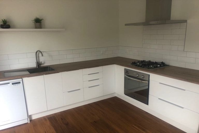 Photo of property in 1a Central Terrace, Alicetown, Lower Hutt, 5010