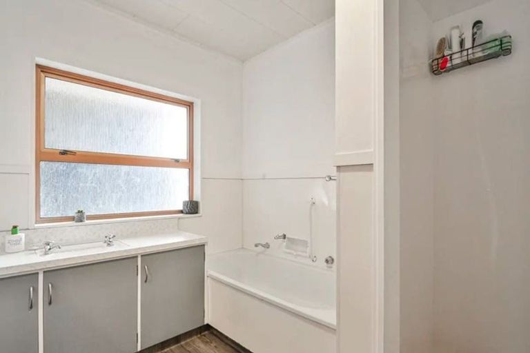 Photo of property in 147 Flaxmere Avenue, Flaxmere, Hastings, 4120