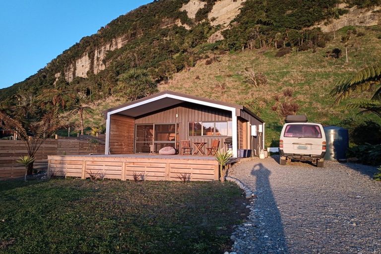 Photo of property in 32 Horncastle Crescent, Little Wanganui, Karamea, 7893