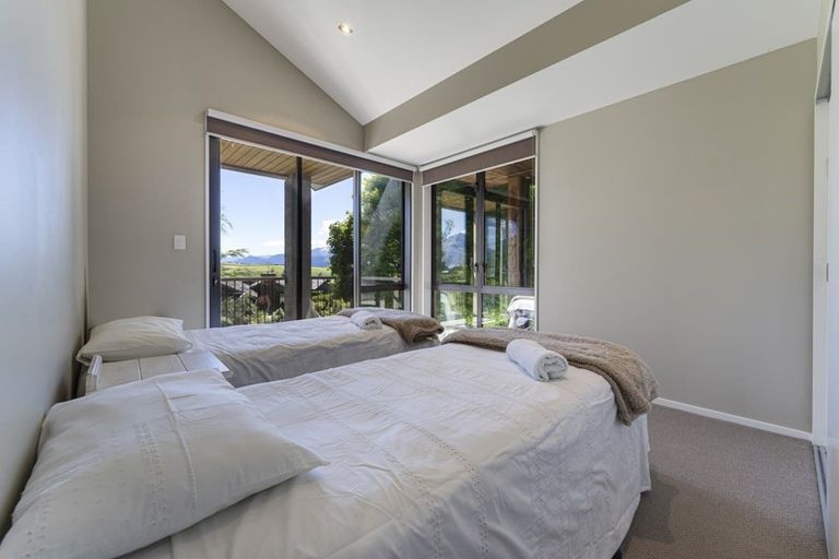 Photo of property in 15 Skye Lane, Jacks Point, Queenstown, 9371