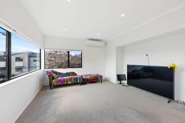Photo of property in 1 Bonnette Road, Flat Bush, Auckland, 2019