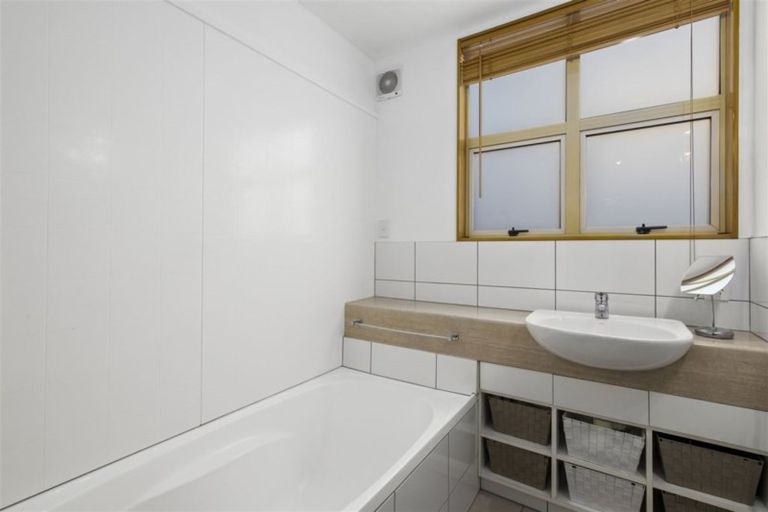 Photo of property in 83c Majoribanks Street, Mount Victoria, Wellington, 6011