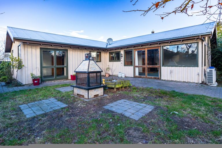 Photo of property in 4 Fergusson Street, Geraldine, 7930