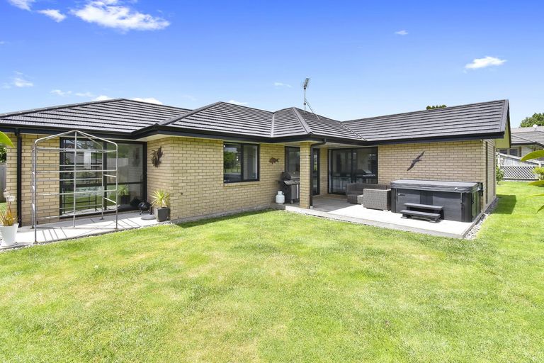 Photo of property in 19 Fletcher Lane, Patumahoe, Pukekohe, 2679