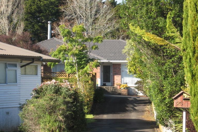 Photo of property in 25 Kelvyn Grove, Hillpark, Auckland, 2102