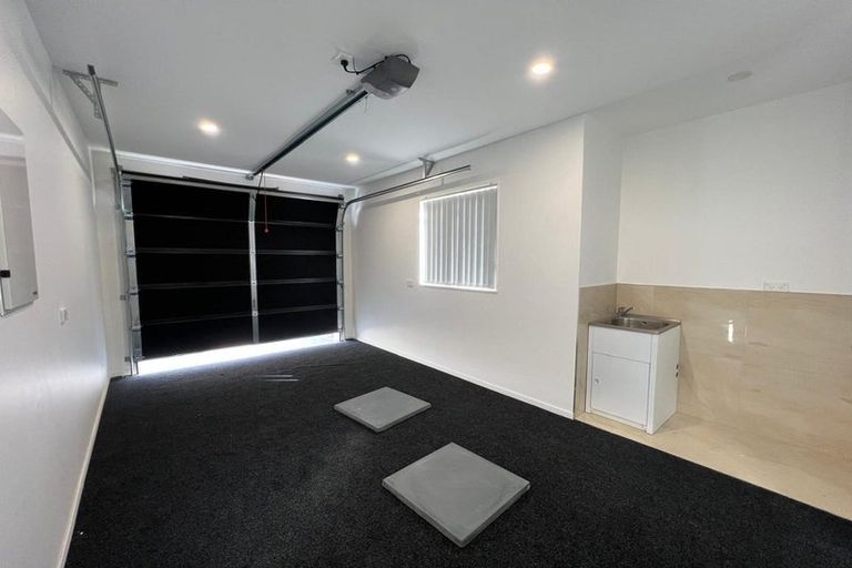 Photo of property in 20a Brentford Place, Manurewa, Auckland, 2102