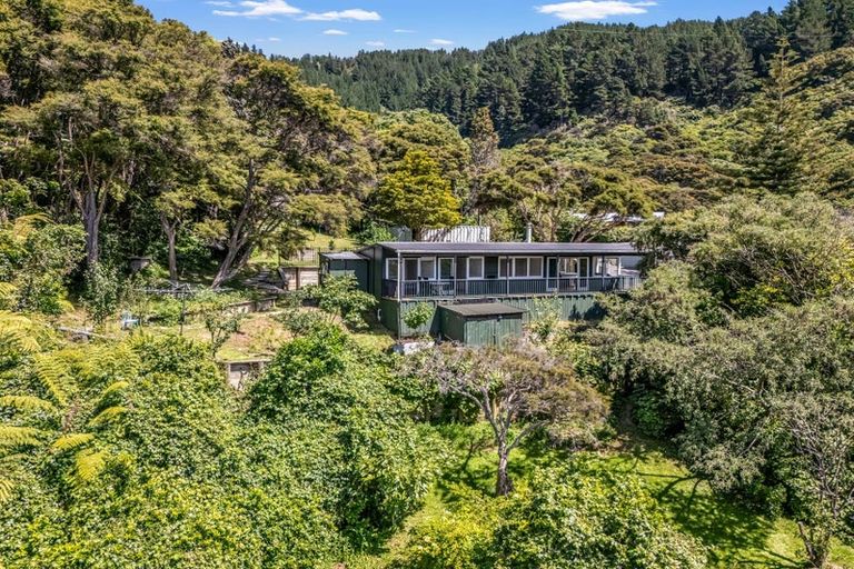 Photo of property in 16 Hakahaka Road, Port Underwood, Picton, 7281
