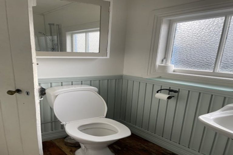 Photo of property in 1/30 Bulteel Street, New Plymouth, 4310