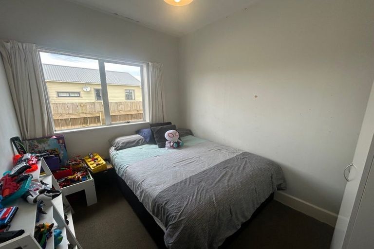 Photo of property in 39 Blake Street, Waitara, 4320
