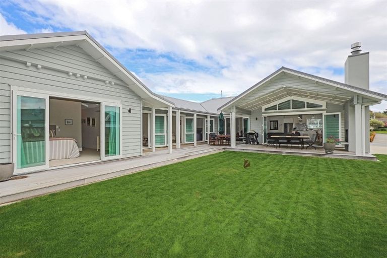 Photo of property in 15 Margaret Avenue, Havelock North, 4130