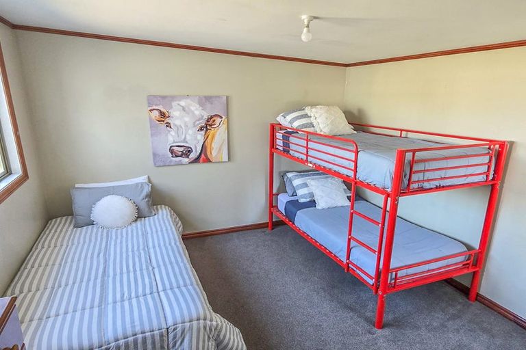Photo of property in 167 Pukehina Parade, Pukehina, 3189