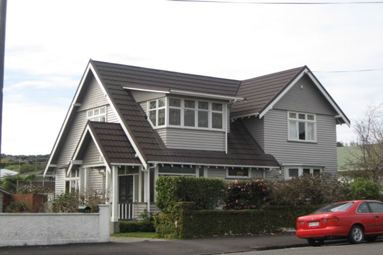 Photo of property in 77 Gover Street, New Plymouth, 4310