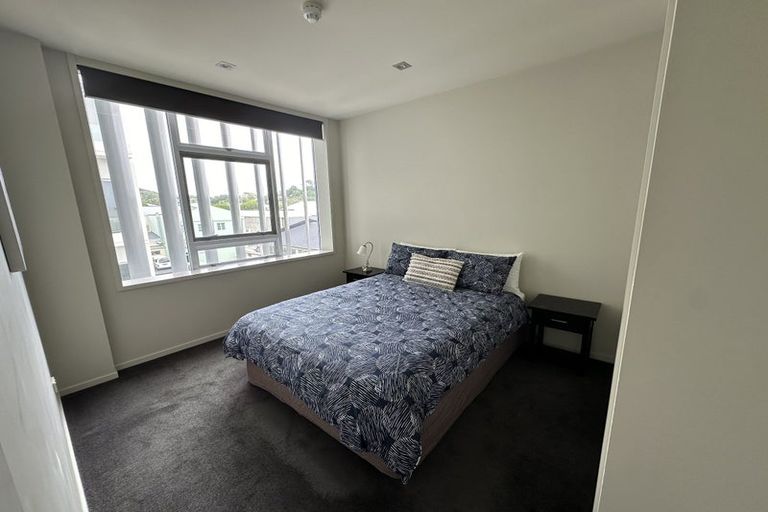Photo of property in 22 Liardet Apartments, 22 Liardet Street, New Plymouth, 4310