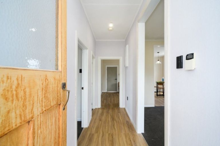 Photo of property in 19 Carlisle Street, Milson, Palmerston North, 4414