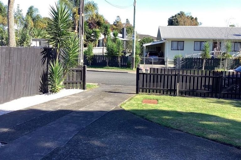 Photo of property in 3 Bernard Street, Papatoetoe, Auckland, 2025