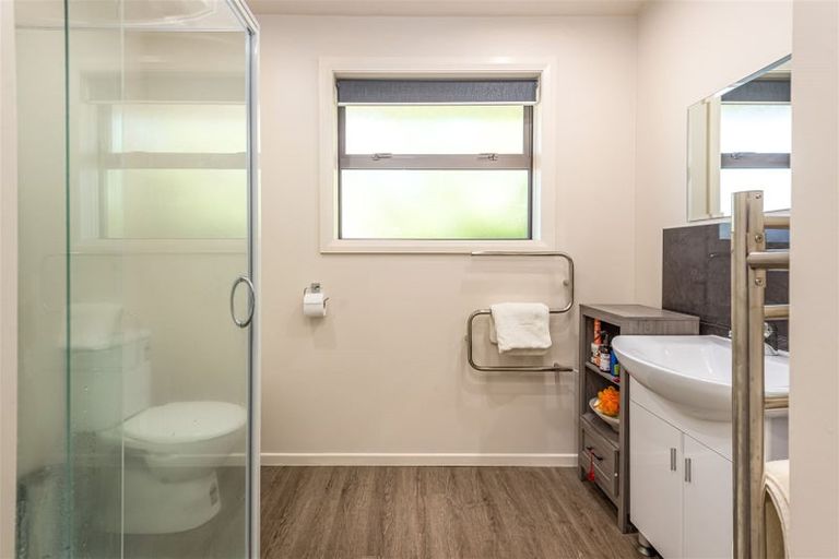 Photo of property in 61 Frensham Crescent, Woolston, Christchurch, 8062