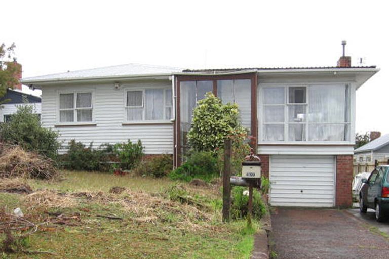 Photo of property in 4199 Great North Road, Glen Eden, Auckland, 0602