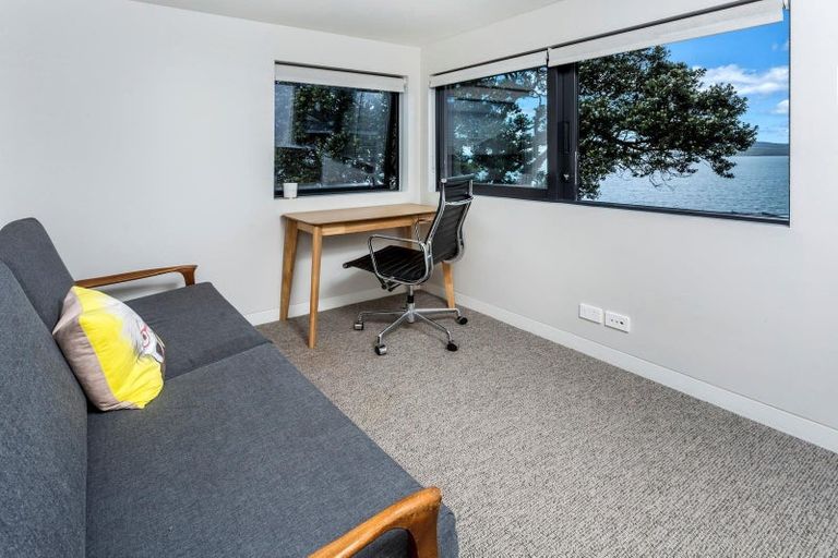 Photo of property in 2 Old Lake Road, Narrow Neck, Auckland, 0624