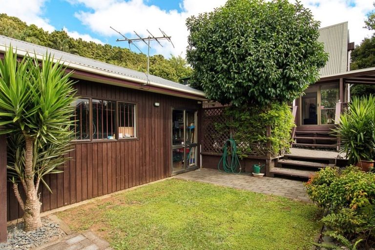 Photo of property in 10 Len Brown Place, Pukekohe, 2120