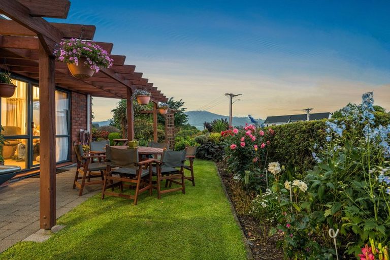 Photo of property in 42 Matipo Avenue, Pomare, Rotorua, 3015