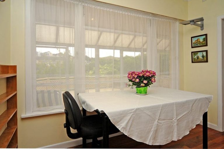 Photo of property in 20 Silverbirch Grove, Churton Park, Wellington, 6037