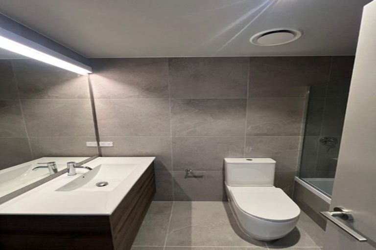 Photo of property in 7c Windlass Street, Long Bay, Auckland, 0630