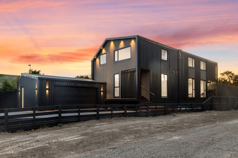 Photo of property in 53 Kings Avenue, Waikuku Beach, 7402