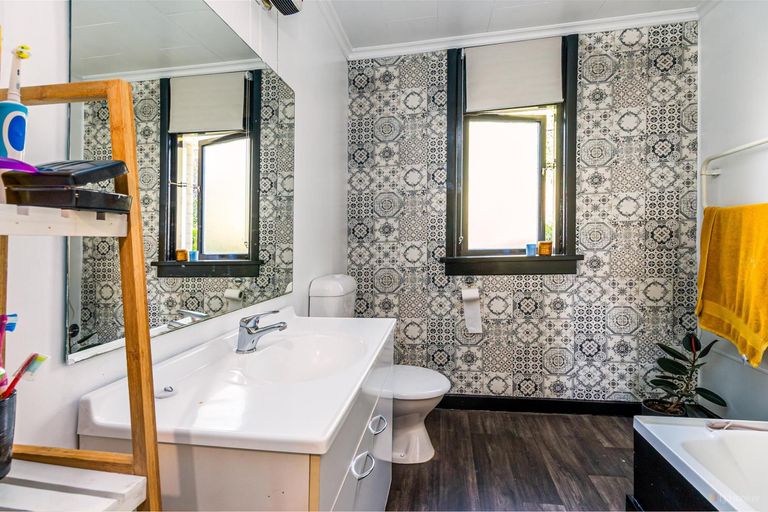 Photo of property in 17 Nelson Terrace, Seaview, Timaru, 7910