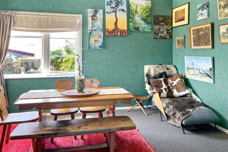 Photo of property in 14 Rangitane Street, Himatangi Beach, Foxton, 4891