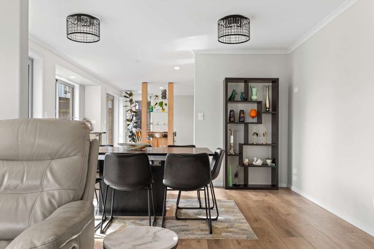 Photo of property in 49 Gibson Place, Papamoa Beach, Papamoa, 3118