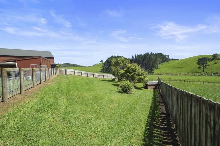 Photo of property in 64 Gervin Road, Wainui, Silverdale, 0992