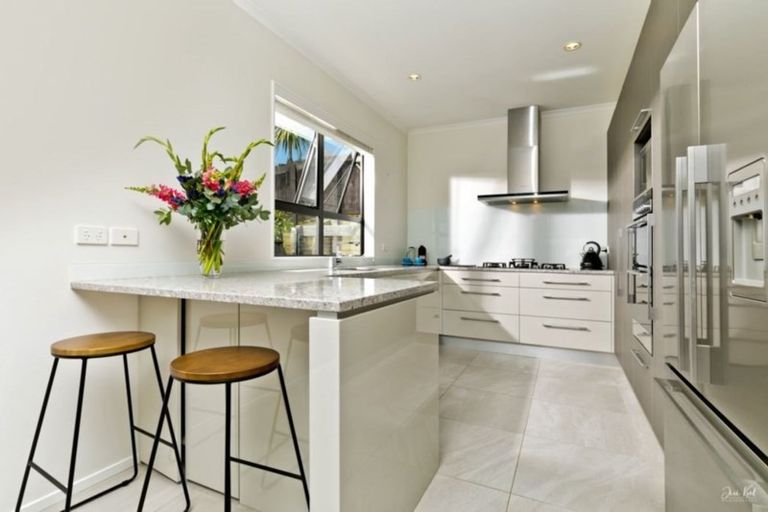 Photo of property in 88 Mackay Drive, Greenhithe, Auckland, 0632