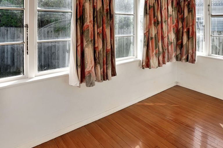 Photo of property in 5 Seton Street, Riccarton, Christchurch, 8011