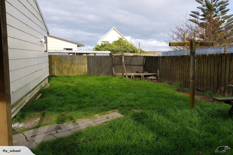 Photo of property in 1/34 Maplesden Drive, Clendon Park, Auckland, 2103