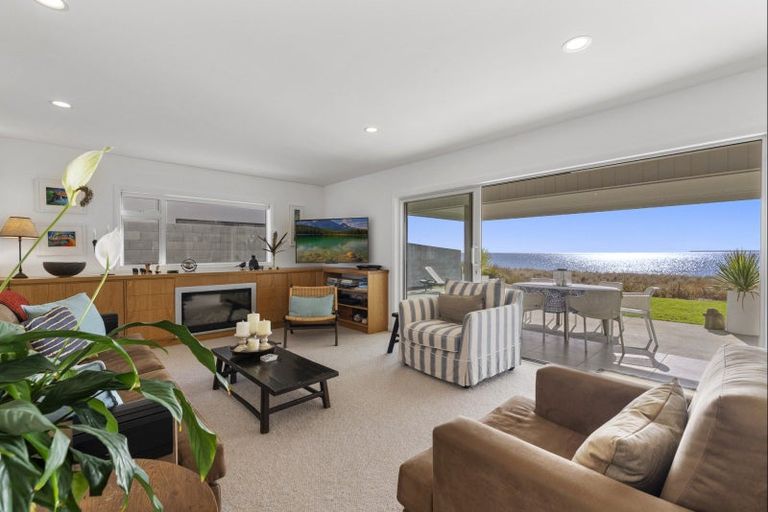 Photo of property in 85 Karewa Parade, Papamoa Beach, Papamoa, 3118