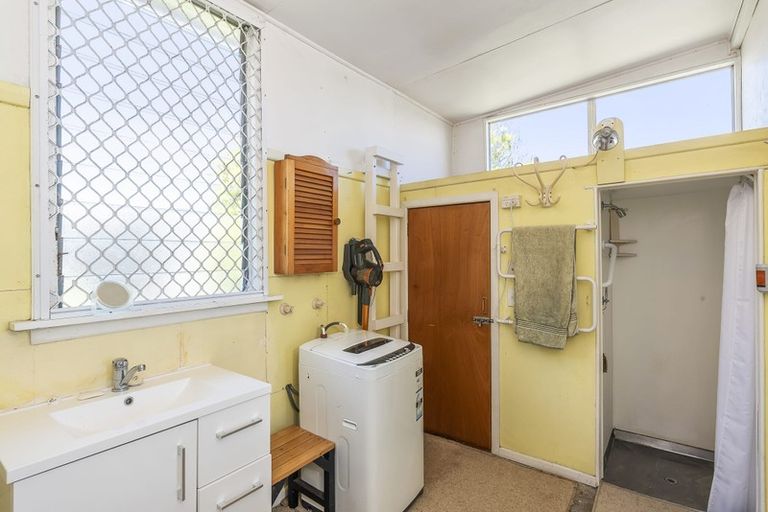 Photo of property in 5 Allen Road, Raumati Beach, Paraparaumu, 5032