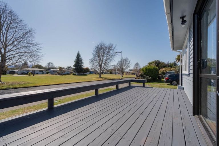 Photo of property in 26 Mararoa Drive, Manapouri, 9679