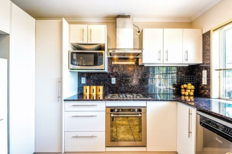 Photo of property in 210 Whitford Road, Shamrock Park, Auckland, 2016