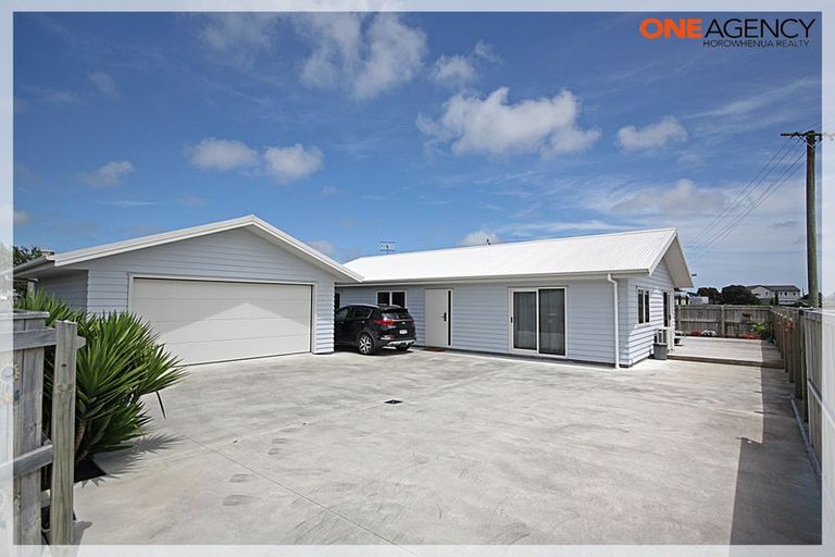 Photo of property in 26a Johnston Street, Foxton, 4814