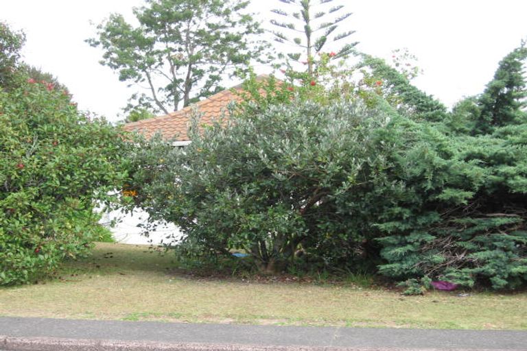 Photo of property in 1/32 Stredwick Drive, Torbay, Auckland, 0630