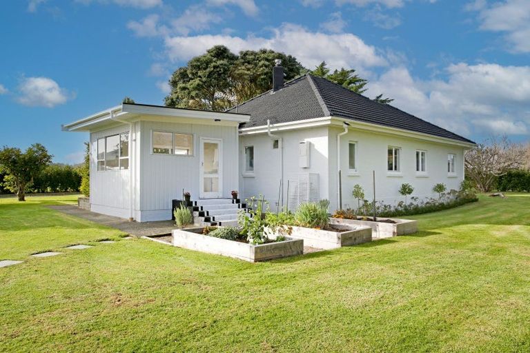 Photo of property in 86 Saddleton Road, Clarks Beach, Pukekohe, 2679