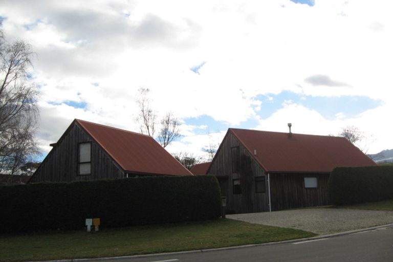 Photo of property in 45 Hunter Crescent, Wanaka, 9305