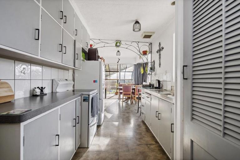 Photo of property in 48 Cecil Street, St Andrews, Hamilton, 3200