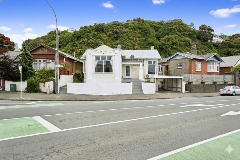 Photo of property in 532 Evans Bay Parade, Hataitai, Wellington, 6021