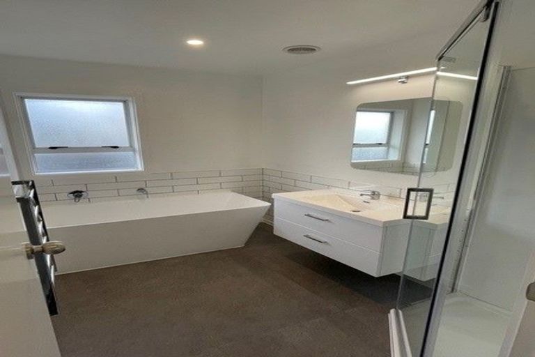 Photo of property in 40 Tauiwi Crescent, Hei Hei, Christchurch, 8042