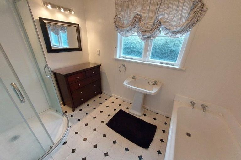 Photo of property in 241 River Road, Claudelands, Hamilton, 3214