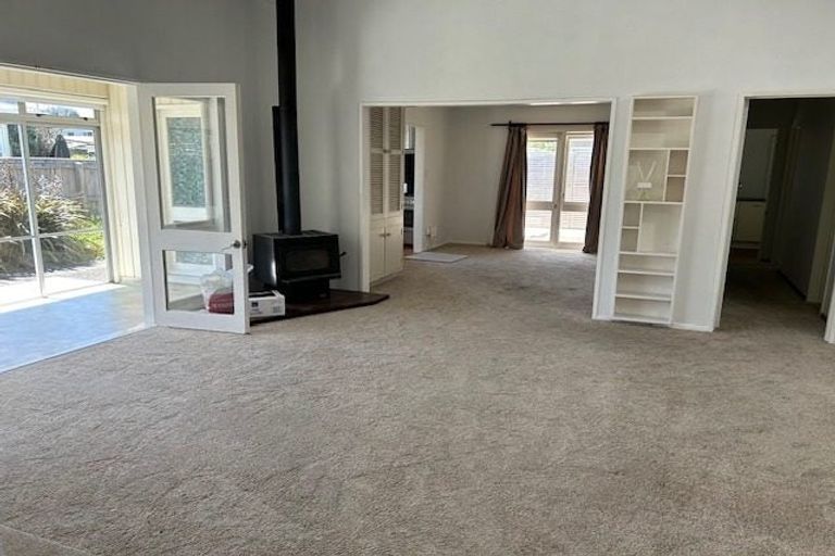 Photo of property in 11 Vaucluse Avenue, Paraparaumu Beach, Paraparaumu, 5032