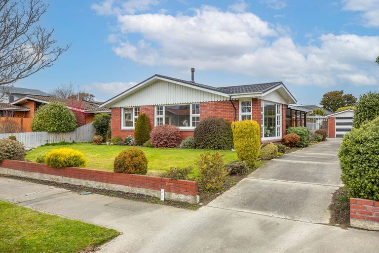 Photo of property in 17 Colligan Street, Upper Riccarton, Christchurch, 8041